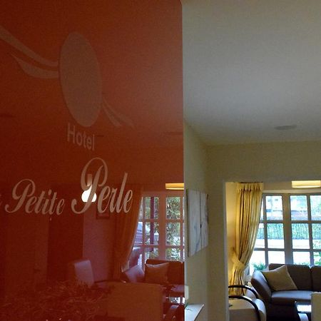 La Petite Perle Hotel Хамбург Екстериор снимка