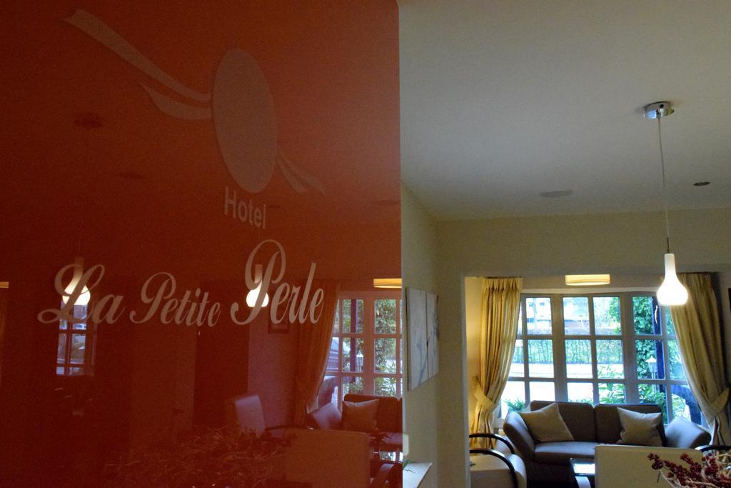La Petite Perle Hotel Хамбург Екстериор снимка
