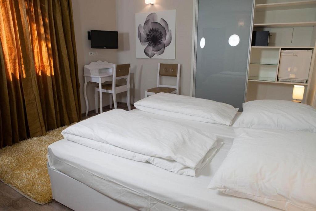 La Petite Perle Hotel Хамбург Стая снимка